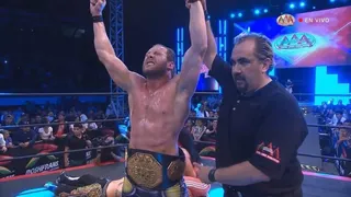 Kenny Omega remporte le championnat MEGA de l’AAA