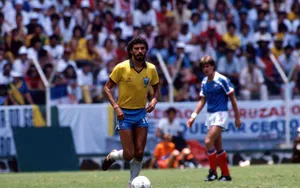 Italie : “un football absolument corrompu”, quand Socrates dénonçait les pratiques italiennes