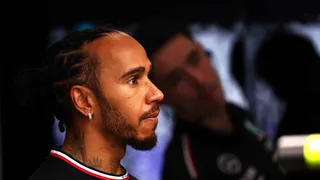 F1 : Lewis Hamilton accuse la FIA de l’avoir volé