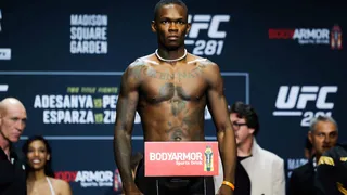 Israel Adesanya est de retour à l’UFC !