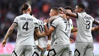 Paris est-il suffisamment armé?