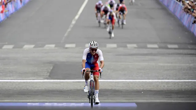 JO 2024 : Valentins Madouas remercie Thomas Voeckler après une performance historique