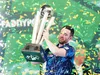 Fléchettes : Une finale d’anthologie, Luke Humphries s’impose (Vidéo)
