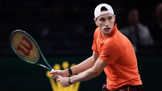 Karen Khachanov vs Ugo Humbert : heure et chaîne TV de la demi-finale du Rolex Paris Masters 2024