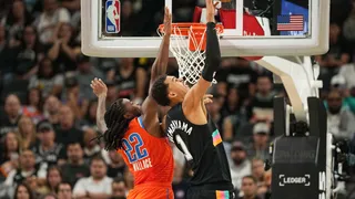 Spurs : Victor Wembanyama s’offre un milestone stratosphérique malgré la défaite face au Thunder