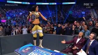 Bayley est de nouveau championne, mais ce n’est pas la même !