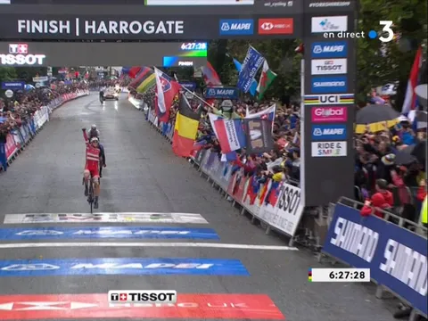 Mads Pedersen champion du monde au Yorkshire
