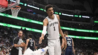 Le résumé NBA de la nuit : Débuts compliqués pour Victor Wembanyama et les Spurs, les Celtics enchaînent