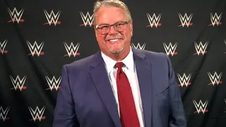 Eric Bischoff viré, Bruce Prichard le remplace à Smackdown