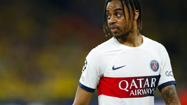 PSG : “Je n’avais jamais vu ça”, Barcola a choqué un coach lors de son passage à l’OL
