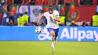 Après s’est fracturé le nez avec les Bleus, Kylian Mbappé a vu son sort fixé par le Real Madrid