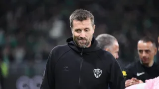 ASSE : Batubinsika sanctionné, Horneland surprend avant le Red Star