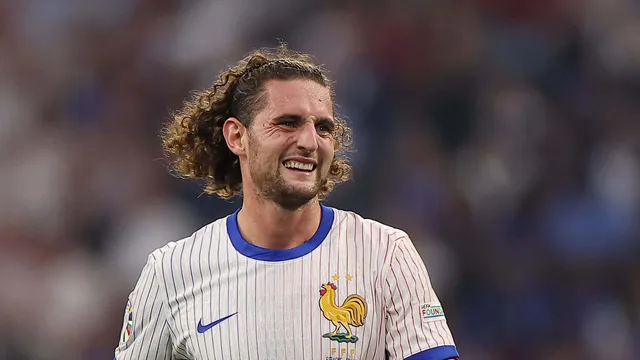 Mercato : La Juventus va faire une annonce concernant Adrien Rabiot