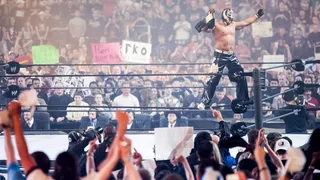 Wrestlemania Moments – WM 22 : Rey Mysterio devient champion du monde poids lourd