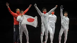 JO – Escrime (H) : le titre à l’épée par équipe pour le Japon