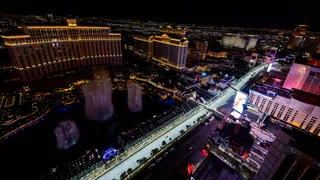 Bouche d’égout, retard, fans… Comment la F1 a manqué ses débuts à Las Vegas