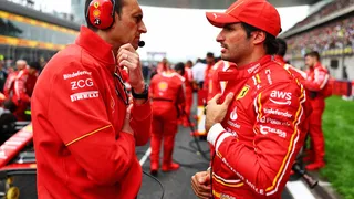 F1 : Carlos Sainz en veut à Charles Leclerc !