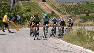 Vuelta de Colombie : Un nouveau record hallucinant de 88km !