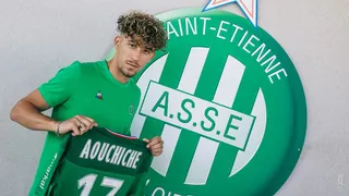 Adil Aouchiche s’engage avec Saint-Étienne