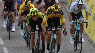 Avant les arrivées en pleine montagne, Wout Van Aert gagne encore