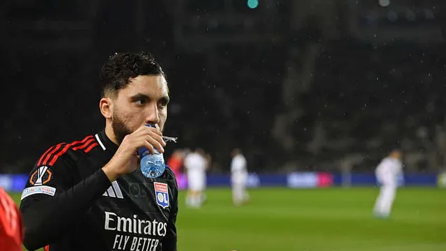 Mercato OL : Rayan Cherki met John Textor dans l’embarras