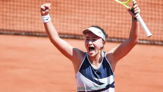 Roland-Garros (F) : Krejčíková résiste à Gauff et s’offre une demi-finale de Grand Chelem