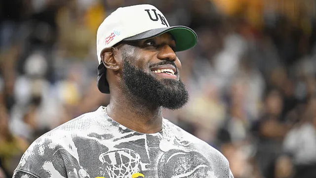 NBA : LeBron James, blessé, s’offre un triste record