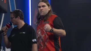 PDC World Championship 2021 : Searle sans pitié, van der Voort sur le fil