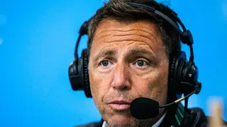 PSG : “C’est un petit agneau”, Daniel Riolo détruit Bradley Barcola (Vidéo) !