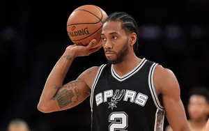 OFFICIEL : Kawhi Leonard quitte les Spurs et rejoint les Raptors !