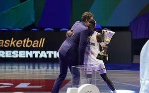 Dennis Schroder (MVP Coupe du Monde Basket 2023) : “un sentiment incroyable !”
