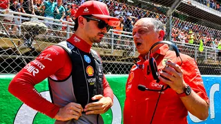 F1 : “Il peut faire encore plus”, Vasseur met la pression sur Leclerc
