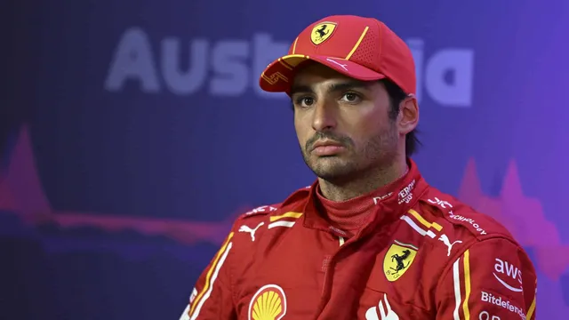 F1 : Carlos Sainz Jr. veut “être plus souvent proche de …”