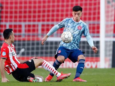 L’Ajax s’en sort bien dans le Topper face au PSV