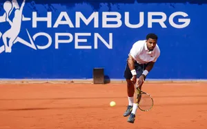 Juste avant les JO, Fils remporte l’ATP de Hambourg et fait tomber… Zverev