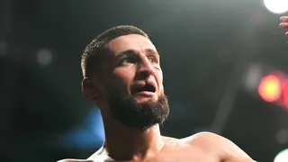 UFC : Khamzat Chimaev est prêt à détruire Alex Pereira !
