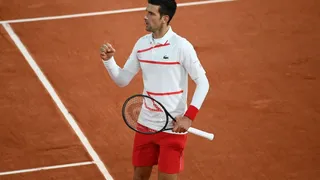 Roland-Garros (H) : Malgré la douleur, Djokovic passe en demi-finale