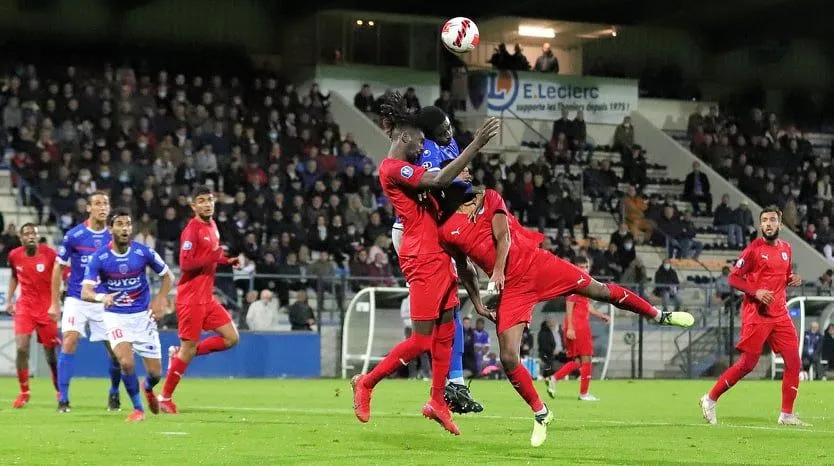 Steve Solvet au duel avec son adversaire