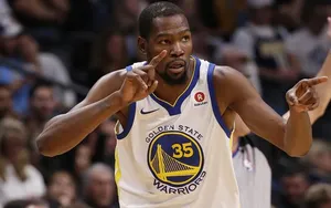 Un jour, un All-Star : Kevin Durant champion dans la tourmente