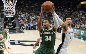 Trade Antetokounmpo – Spurs : les Bucks font tout pour retenir le Greek Freak