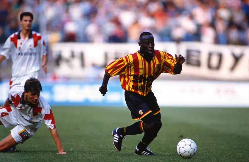 Roger Boli sous les couleurs du RC Lens - Icon Sport