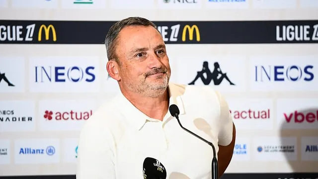 Mercato OGC Nice : 11 M€ pour un buteur de Barcelone, Franck Haise dépité