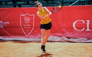 Clara Burel : classement, âge, statistiques de carrière de la prodige du tennis et de la prétendante à Roland Garros