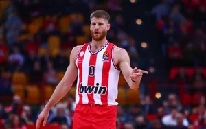 Euroligue : l’Olympiakos prend une décision forte après les injures racistes prononcées contre Joseph Bissang