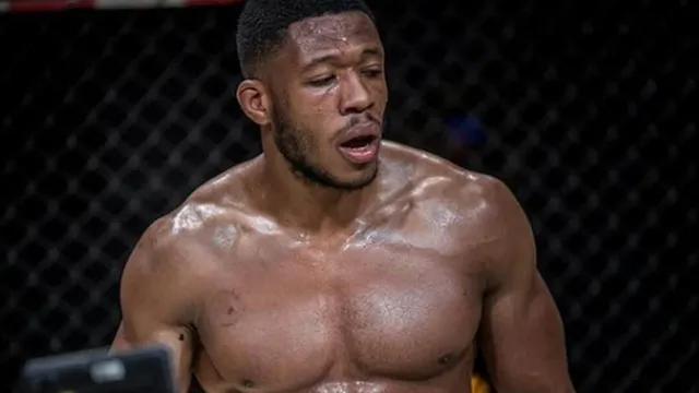 UFC – Oumar Sy : “Je pense que pour avril, on est bon”