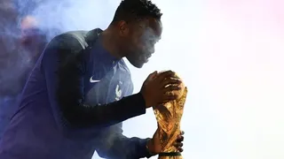 Mandanda : artiste star, carrière phénoménale