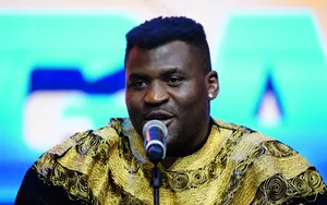 Boxe, retour au MMA ou retraite, quelle suite de carrière pour Francis Ngannou ?