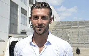 Pierrick Valdivia, joueur du Nimes Olympique se livre à nous. Rencontre.