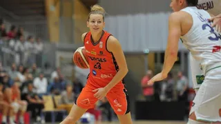 Pourquoi t’aimes le basket ? De Bourges à Oakland