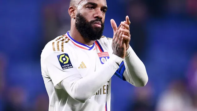 Lyon : la dépendance Lacazette